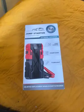 Js-8000-d Afterpartz 12v Diesel 3-in-1 Car Jump Starter Power Bank Flashlight