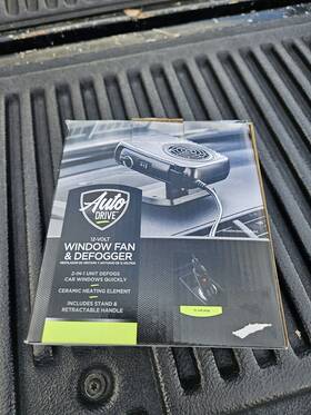 Auto Drive Ad13613 12-volt Window Fan And Defogger New Open Box