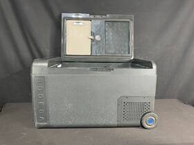 Bodega Qzw38 12 Volt Car Cooler Dual Zone With Wheels Grey