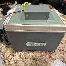 Darmin Igloo K2c12v4a Extra Cold Cooler/ Darwin Car And Home Adaptor