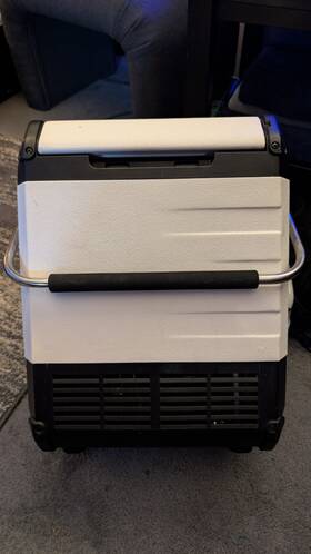Explorer Bear Ur-10w 10l 0-50 F 12v 24v Portable Powered Electric Freezer - Cooler Only