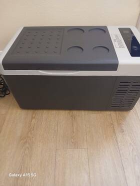 F40c4tmp C18w Car Refrigerator Freezer 12v/110v 20q/18l