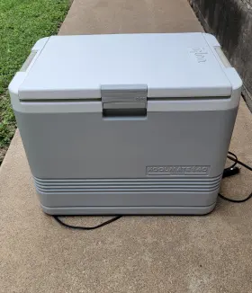 12345 Igloo Koolmate 40 Quart Electric Cooler And Warmer For Home Office Or Car Read Description