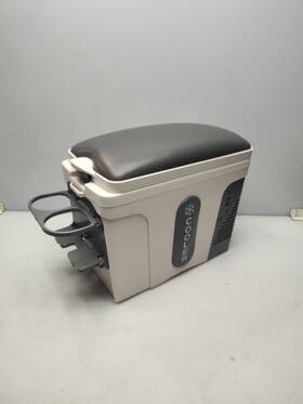 Johnlite Jml-3820 Portable Cooler/warmer Travel With Drink Holders And Padded Arm Rest/seat