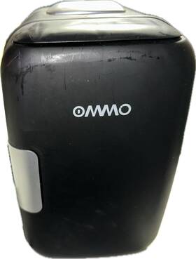 Ommo Aq-6l-b Mini Fridge Cooler Box And Warmer Ac/dc Model Black