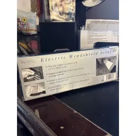 1597456 Park Avenue Vtg Christmas 12v Car Electric Heated Windshield Ice Scraper Snow Removal Nib