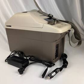 Puneda Pn-09 12v Car Refrigerator Cooler / Warmer 8 Quart 9l 12 Volt Dc And 110v Ac