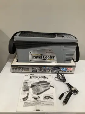 7510 Rally Rechargeable Travel Cooler And Warmer With Papers Box