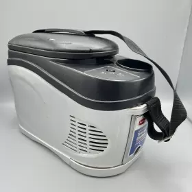 Vec204rb Rubbermaid Thermo-electric Travel Cooler 12 Volt Dc Power Plug Hot/cold