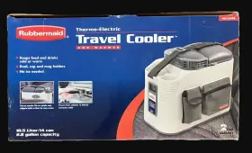 Vec223rb Rubbermaid Car Travel Cooler Or Warmer- - 2.8 Gal Ac/dc/adapter
