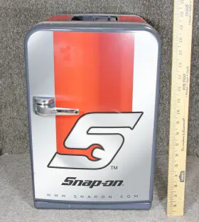 12120 Snap On Mini Cooler / Warmer 120 12 V