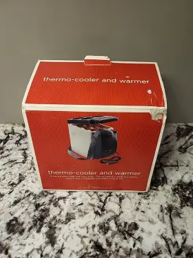 Superex 490021004260 Car Cooler/warmer 12v 6l With Carry Strap Niob Produced By Target