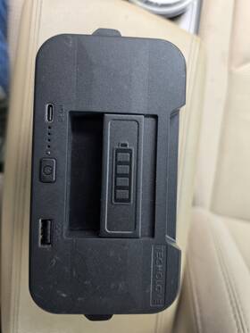 Tecnolove Cr156maus 170.82 Wh Detachable For 12 Volt Car Fridge Battery