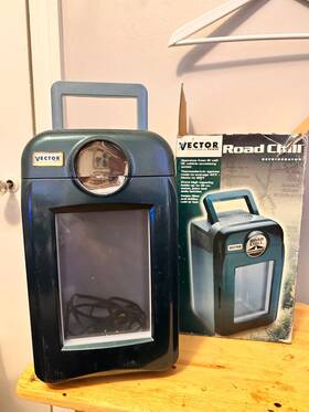 Vector Vec219 Road Chill 12 Volt Portable Refrigerator Cools Heats Nice
